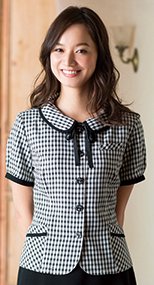 en joie(アンジョア) 26450 ギンガムチェックで親しみやすく好感度アップ!オーバーブラウス(リボン付) 93-26450