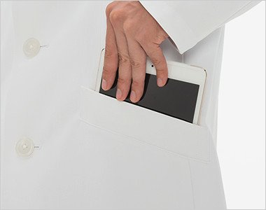 タブレットが収納できる脇ポケット