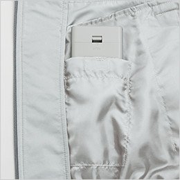右内側 電池ボックス専用ポケット